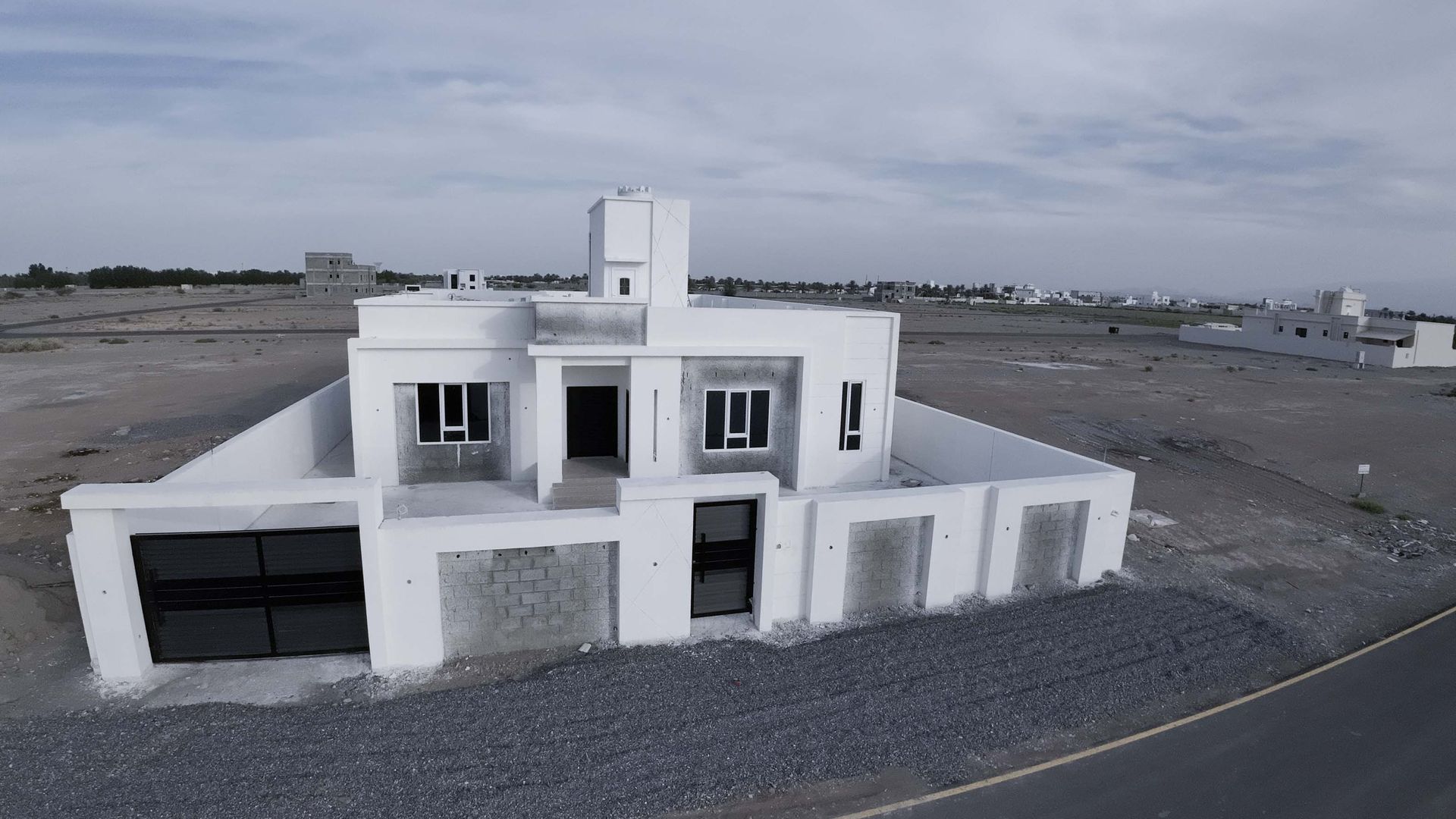 فيلا دور أرضي للبيع بتصميم عصري - الصومحان جنوب