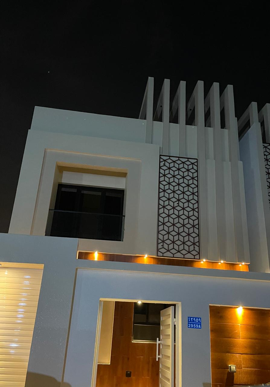 فيلا من اصل بيع ف العامرات المرتفعات الاولى