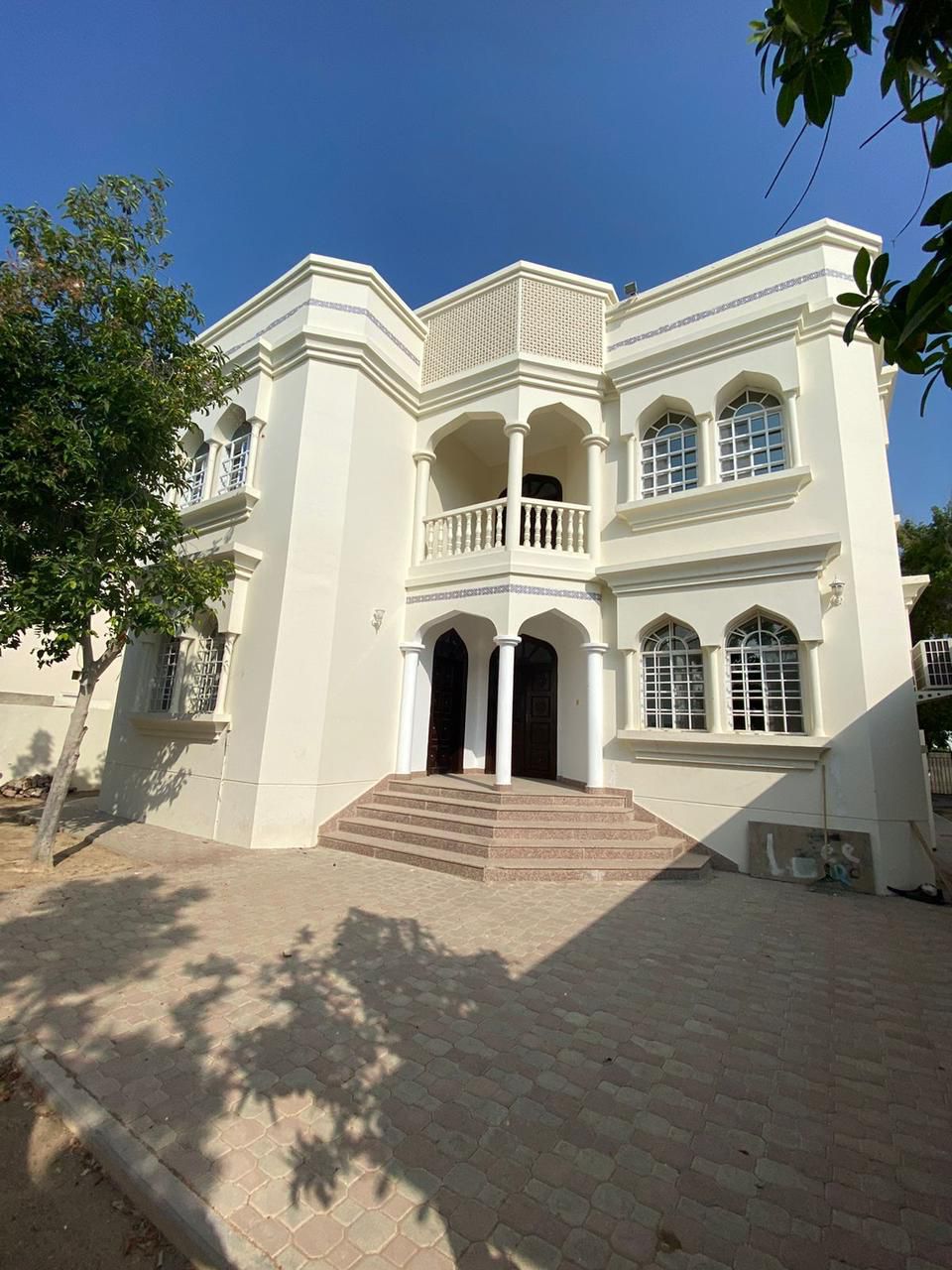 فيلا مستقلة للبيع -في بوشر العذيبة